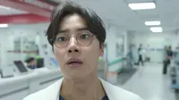 Cena do episódio 8: Paciente: Baek Kang-hyuk de Heróis de Plantão