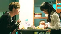Cena do episódio 3 de Doutor Estrangeiro