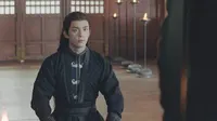 Cena do episódio 43 de The Long Ballad
