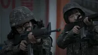 Cena do episódio 5: Will We Ever Go Home? de Dever Após a Escola