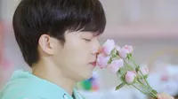 Cena do episódio 1: Sentimentos Ocultos de Flores de Cerejeira Depois do Inverno