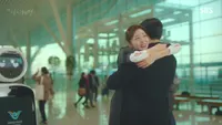 Cena do episódio 32: Soo Yeon Resigns from the Airport de Onde as Estrelas Pousam