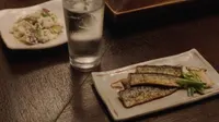 Cena do episódio 6: Salmon and Mushrooms de Jantar da Meia Noite: Histórias de Tokyo