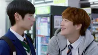 Cena do episódio 4: Por que vocês dois estão juntos? de Light On Me