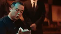 Cena do episódio 19 de Legalmente Amor