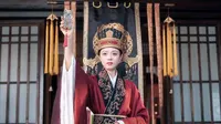 Cena do episódio 19 de A Princesa Real