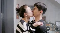 Cena do episódio 32: Gossip de You Are My Hero