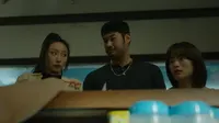 Cena do episódio 9 de Uma Família Inusitada