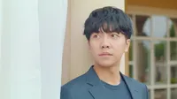 Cena do episódio 1 de Amor Segundo a Lei