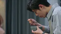 Cena do episódio 16 de O Juramento de Amor