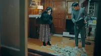 Cena do episódio 4 de O Rei Eterno