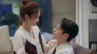 Cena do episódio 35: Let’s Collaborate! de Somente por Amor