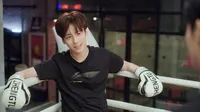 Cena do episódio 8: Shi Yan Overheard de Somente por Amor