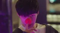 Cena do episódio 1 de Tempted