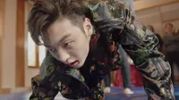 Cena do episódio 3 de Tempted
