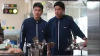 Cena do episódio 7 de A Lenda do Soldado Cozinheiro