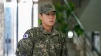 Cena do episódio 9 de A Lenda do Soldado Cozinheiro