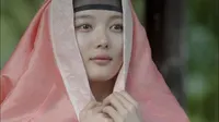 Cena do episódio 4 de Love in the Moonlight