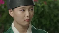 Cena do episódio 8 de Love in the Moonlight