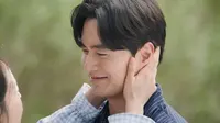 Cena do episódio 12 de Querida Hyeri