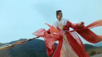 Cena do episódio 10: Peacock Clan de O Último Imortal