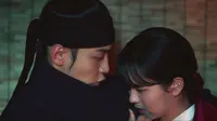 Cena do episódio 17: Yul Mu Misleading Widows de The Tale of Nokdu