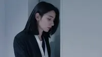 Cena do episódio 9 de Olho da Tempestade