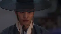 Cena do episódio 8 de Amantes do Céu Vermelho