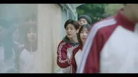 Cena do episódio 16 de When We Were Young