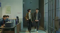 Cena do episódio 8 de Stranger