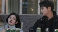 Cena do episódio 10 de Love Under The Full Moon