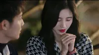 Cena do episódio 16 de Love Under The Full Moon