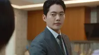 Cena do episódio 3 de Verão Passado