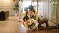 Cena do episódio 4 de Amor de Intermediário