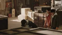 Cena do episódio 25: A Rift Forms in the Trio de Mar de areia