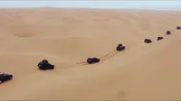 Cena do episódio 3: Arrival at Gutongjing—Uncovering the Underground de Mar de areia