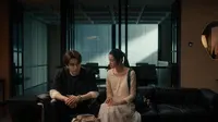 Cena do episódio 9 de Amor na Terra Mística