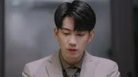 Cena do episódio 21 de Adivinhe Quem Eu Sou