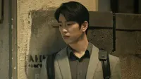Cena do episódio 1 de A Bruxa