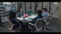 Cena do episódio 7 de Agency