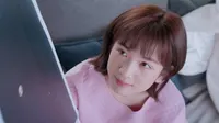 Cena do episódio 7 de Love Crossed