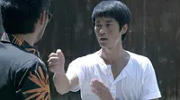 Cena do episódio 17: Filosofia de Bruce Lee: A Lenda