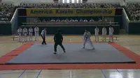 Cena do episódio 35: Piausenge de Bruce Lee: A Lenda