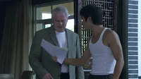 Cena do episódio 43: O Dragão Chinês de Bruce Lee: A Lenda