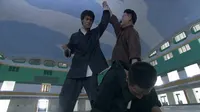 Cena do episódio 50: Mestre das Almas de Bruce Lee: A Lenda
