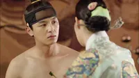 Cena do episódio 19 de Rainha por Sete Dias