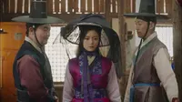 Cena do episódio 5 de Rainha por Sete Dias