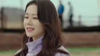 Cena do episódio 1 de Pousando no Amor