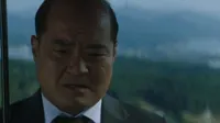 Cena do episódio 1 de Informante
