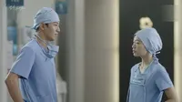 Cena do episódio 4 de Médicos